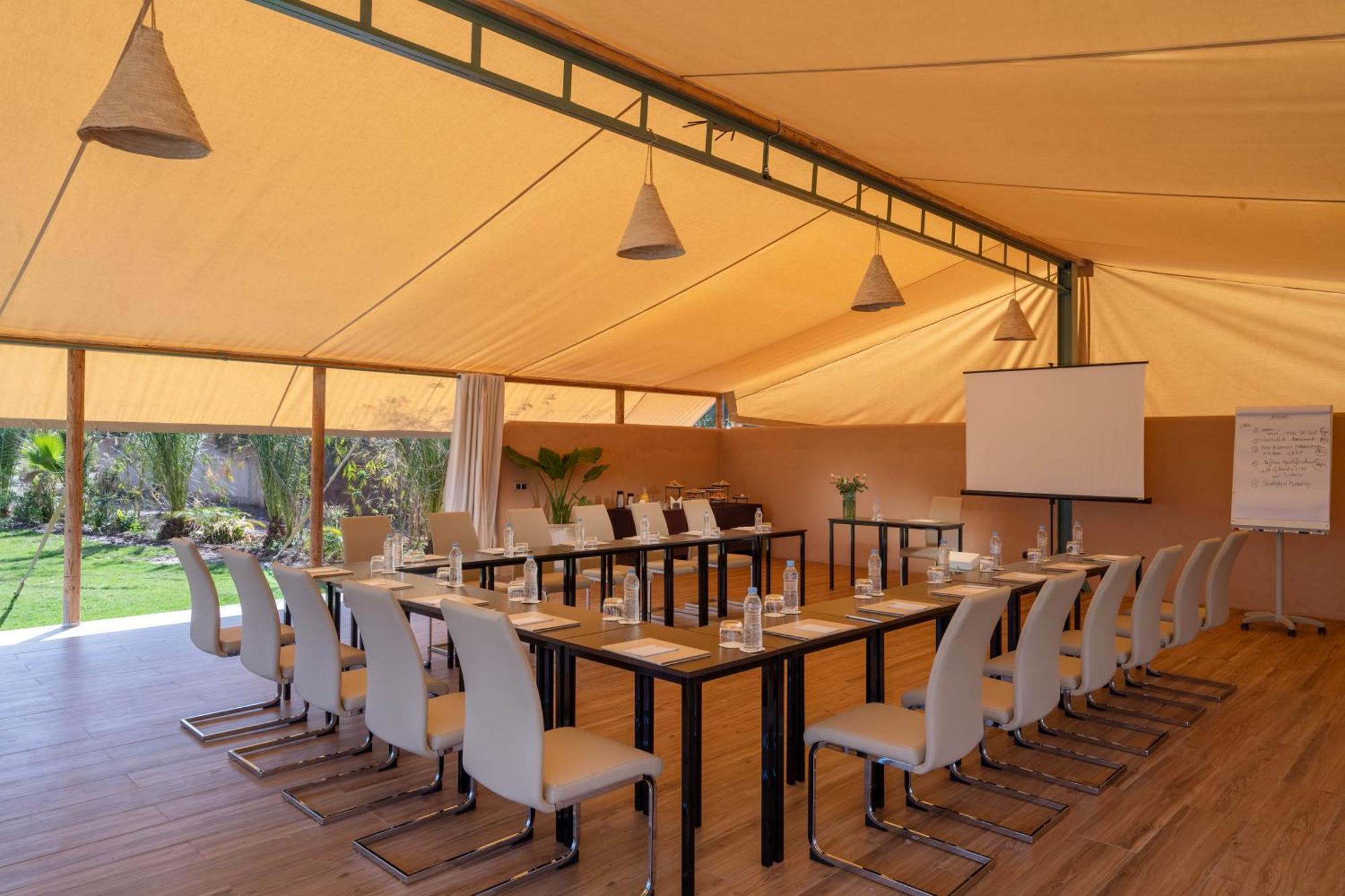 Oasis Lodges El Makina Bagian luar foto